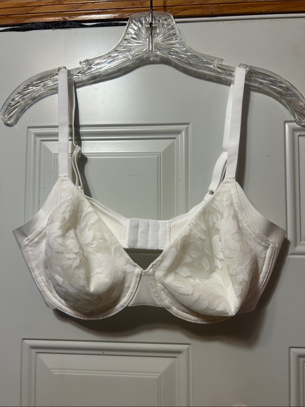 Warner’s White Lace Underwire Bra - Women's Intimates 34D NWOT
